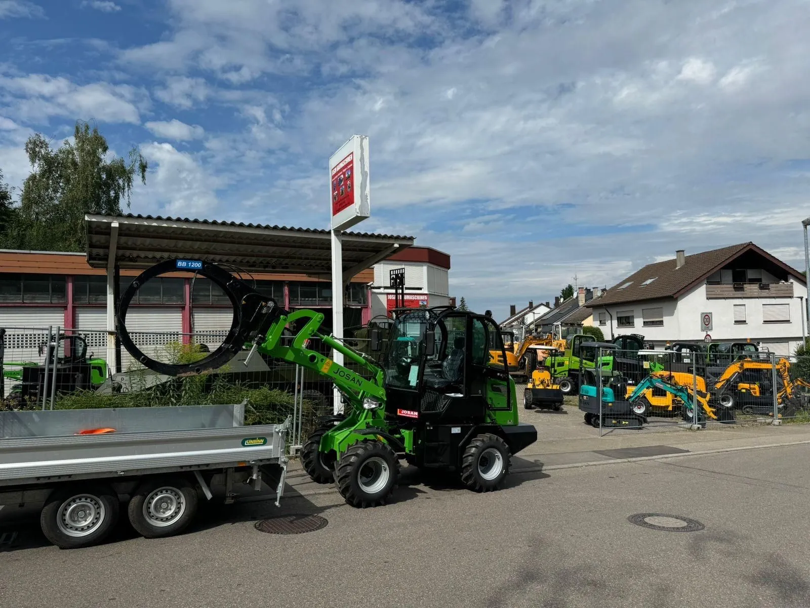 762da697-86cb-4f0b-a346-b980d19b9e88-1920w